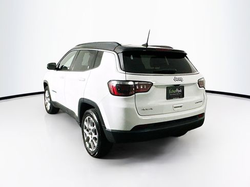 Used 2025 Jeep Compass Limited image 5