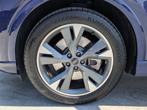 Used 2022 Audi Q4 e-tron Premium Plus AWD/4WD image 27