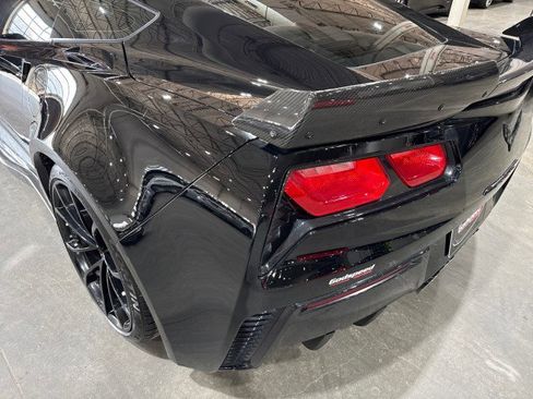 Used 2017 Chevrolet Corvette Grand Sport w/ Grand Sport Heritage Package image 47