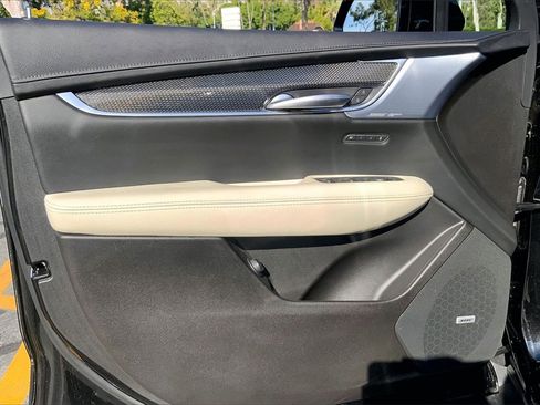 Used 2025 Cadillac XT5 Sportv image 21