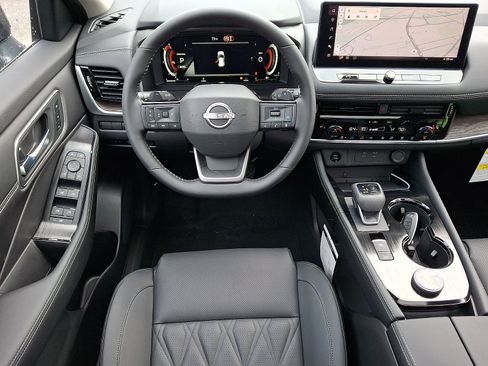 New 2026 Nissan Rogue Platinum w/ Platinum Premium Package AWD/4WD image 8