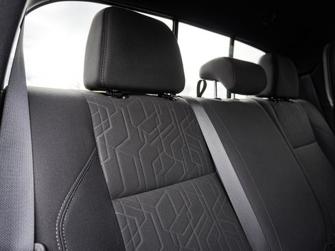 Used 2019 Toyota Tacoma TRD Off-Road image 31