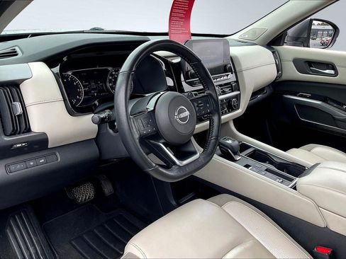 Used 2022 Nissan Pathfinder SL w/ SL Premium Package image 14