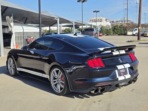 Used 2021 Ford Mustang Shelby GT500 w/ Technology Package image 7