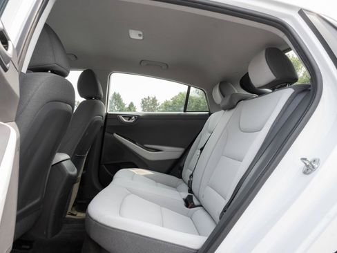 Used 2021 Hyundai Ioniq Blue FWD image 16