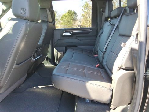 Used 2025 Chevrolet Silverado 2500 High Country w/ Technology Package image 21