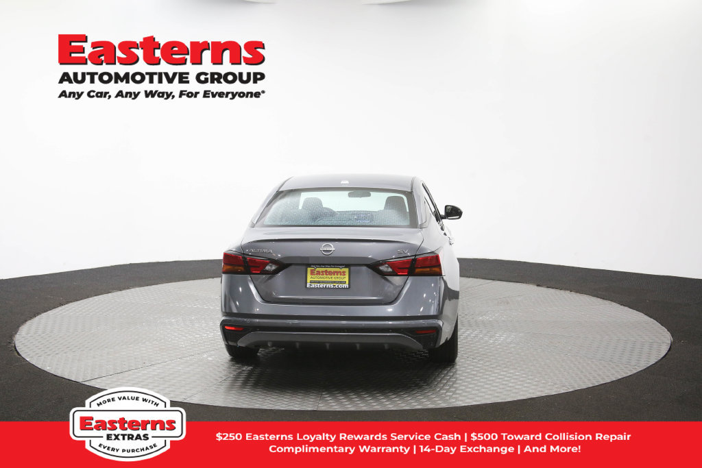 Used 2024 Nissan Altima 2.5 SV FWD image 40