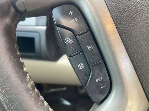 Used 2013 GMC Yukon XL Denali image 18