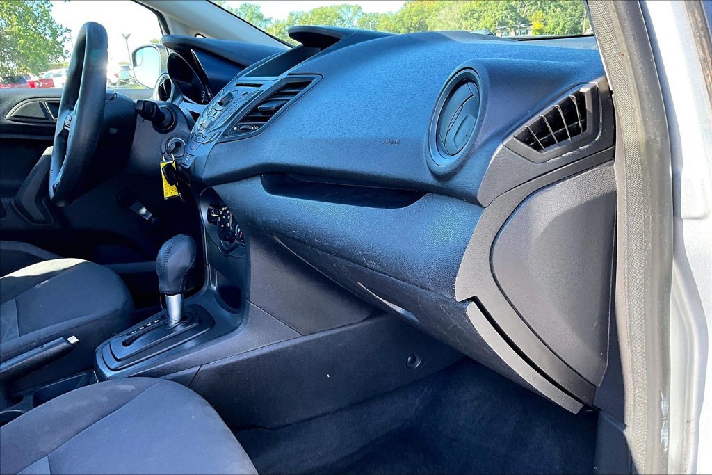 Used 2014 Ford Fiesta S FWD image 13