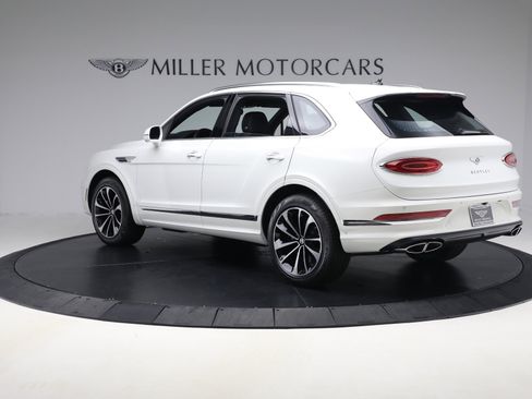 New 2025 Bentley Bentayga image 3