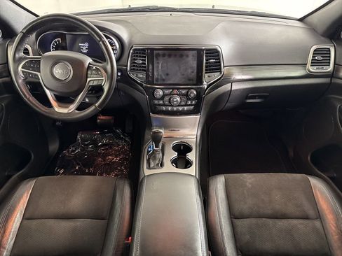 Used 2020 Jeep Grand Cherokee Altitude image 12
