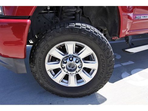 Used 2019 Ford F350 Platinum w/ Platinum Ultimate Package image 29