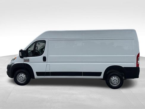 Used 2021 RAM ProMaster 2500 w/ Convenience Group FWD image 4