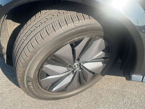 Certified 2023 Nissan Ariya FWD image 7