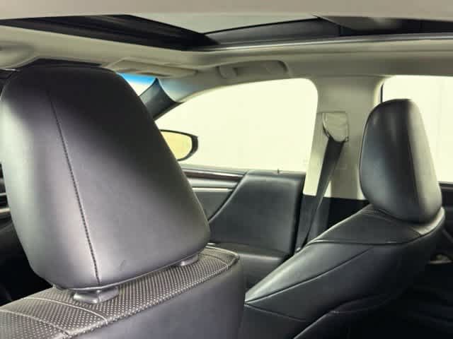Used 2020 Lexus ES 350 Ultra Luxury w/ Accessory Package FWD image 21
