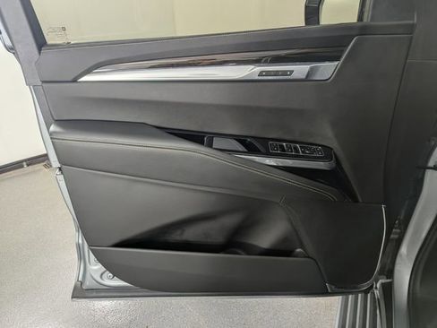 Used 2025 Cadillac Escalade ESV Premium Luxury w/ Touring Package image 14