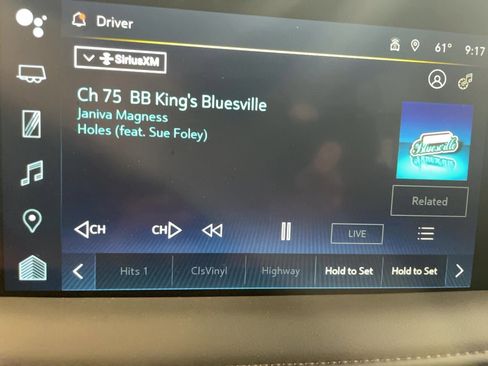 Used 2024 Chevrolet Suburban High Country image 21