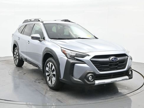 Used 2024 Subaru Outback Touring XT AWD/4WD image 3