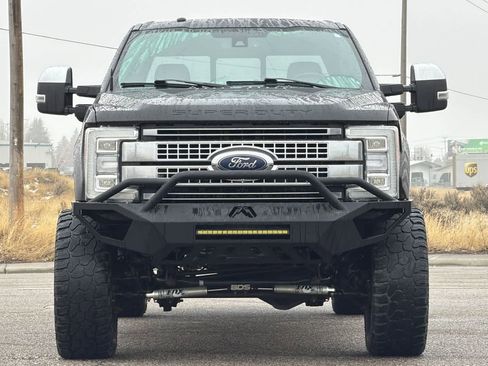 Used 2017 Ford F350 Platinum w/ Platinum Ultimate Package image 10