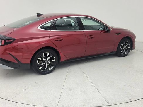 Used 2025 Hyundai Sonata SEL FWD image 7