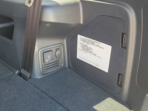 Used 2024 Toyota 4Runner SR5 image 6