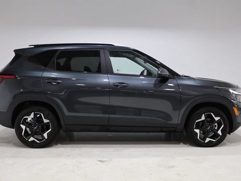 Used 2025 Kia Seltos S FWD image 9