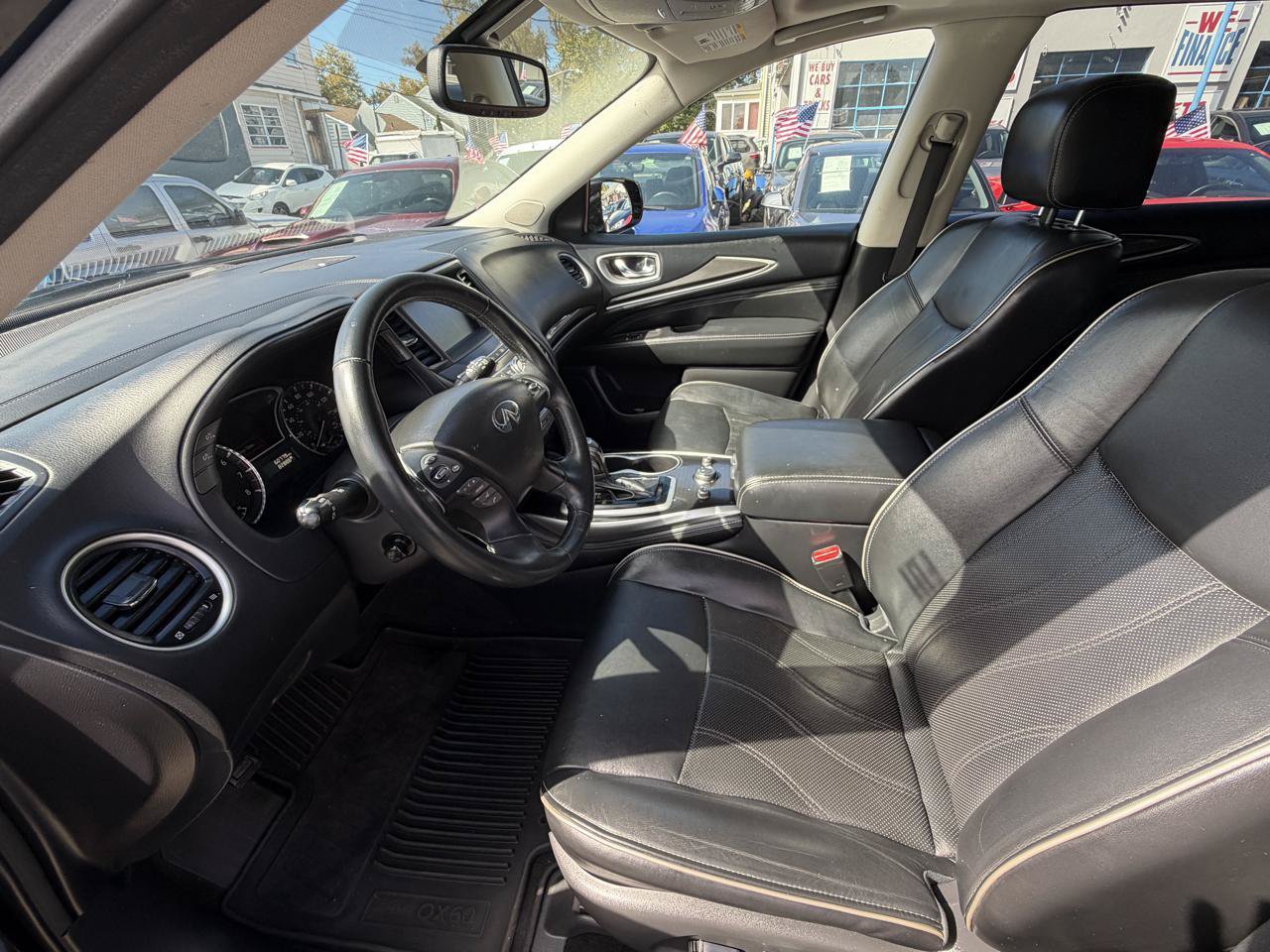 Used 2017 INFINITI QX60 Luxe w/ Premium Plus Package AWD/4WD image 19
