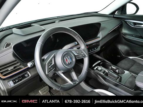 Used 2025 Buick Envision Sport Touring AWD/4WD image 4