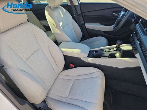 Certified 2024 Honda Accord EX image 11