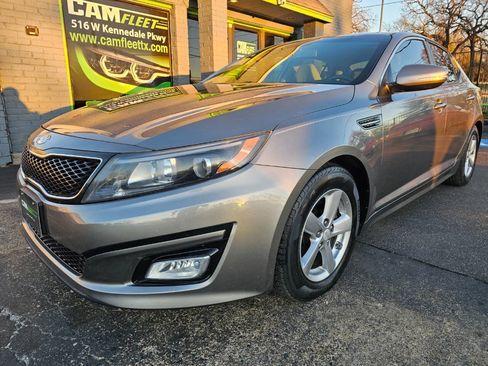 Used 2015 Kia Optima LX image 2