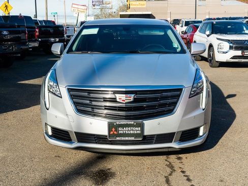 Used 2019 Cadillac XTS Luxury image 2