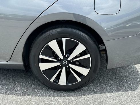 Certified 2022 Nissan Altima 2.5 SV FWD image 20