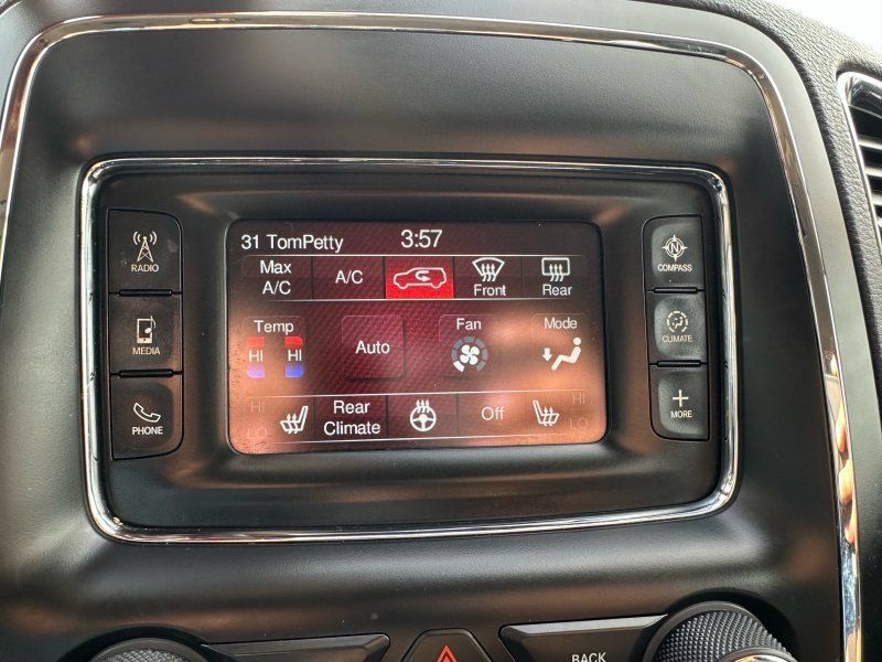 Used 2017 Dodge Durango SXT w/ Quick Order Package 23B AWD/4WD image 19