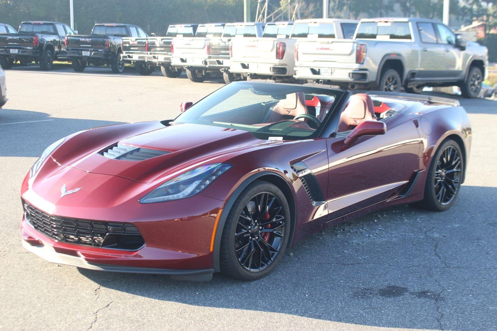 Used 2016 Chevrolet Corvette Z06 w/ 3LZ Preferred Equipment Group RWD image 3