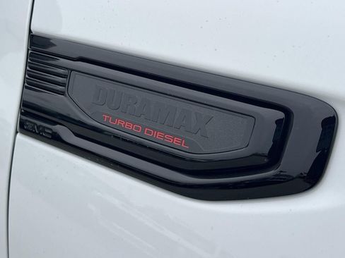 New 2026 GMC Sierra 1500 Elevation w/ LPO, Elevation Black Package AWD/4WD image 34