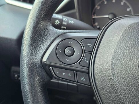 Used 2023 Toyota Corolla LE image 33