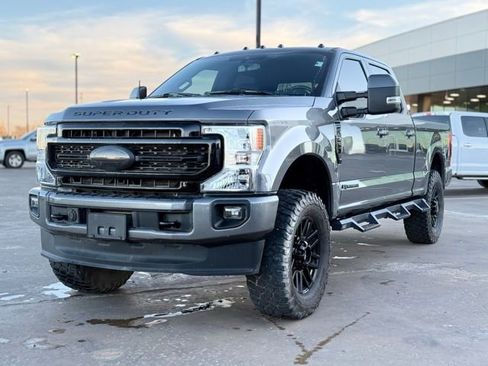 Used 2022 Ford F250 Lariat w/ Lariat Ultimate Package image 4