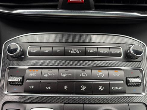 Used 2023 Hyundai Santa Fe SEL w/ Premium Package AWD/4WD image 18