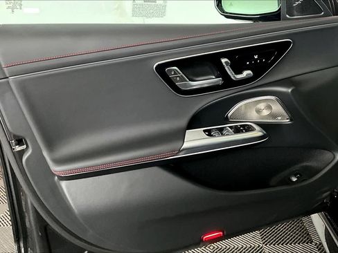 New 2026 Mercedes-Benz E 53 AMG e 4MATIC Sedan image 12