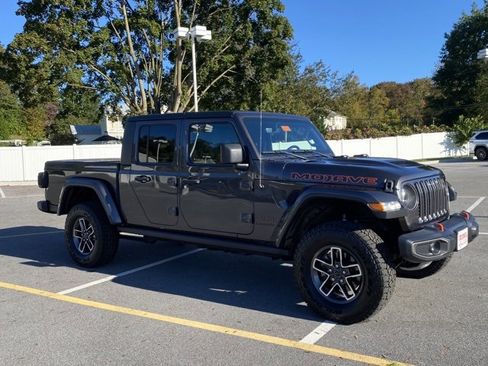 Used 2022 Jeep Gladiator Mojave w/ Cold Weather Group image 7