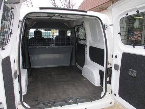 Used 2021 Nissan NV200 SV w/ Sliding Door Glass Package image 5
