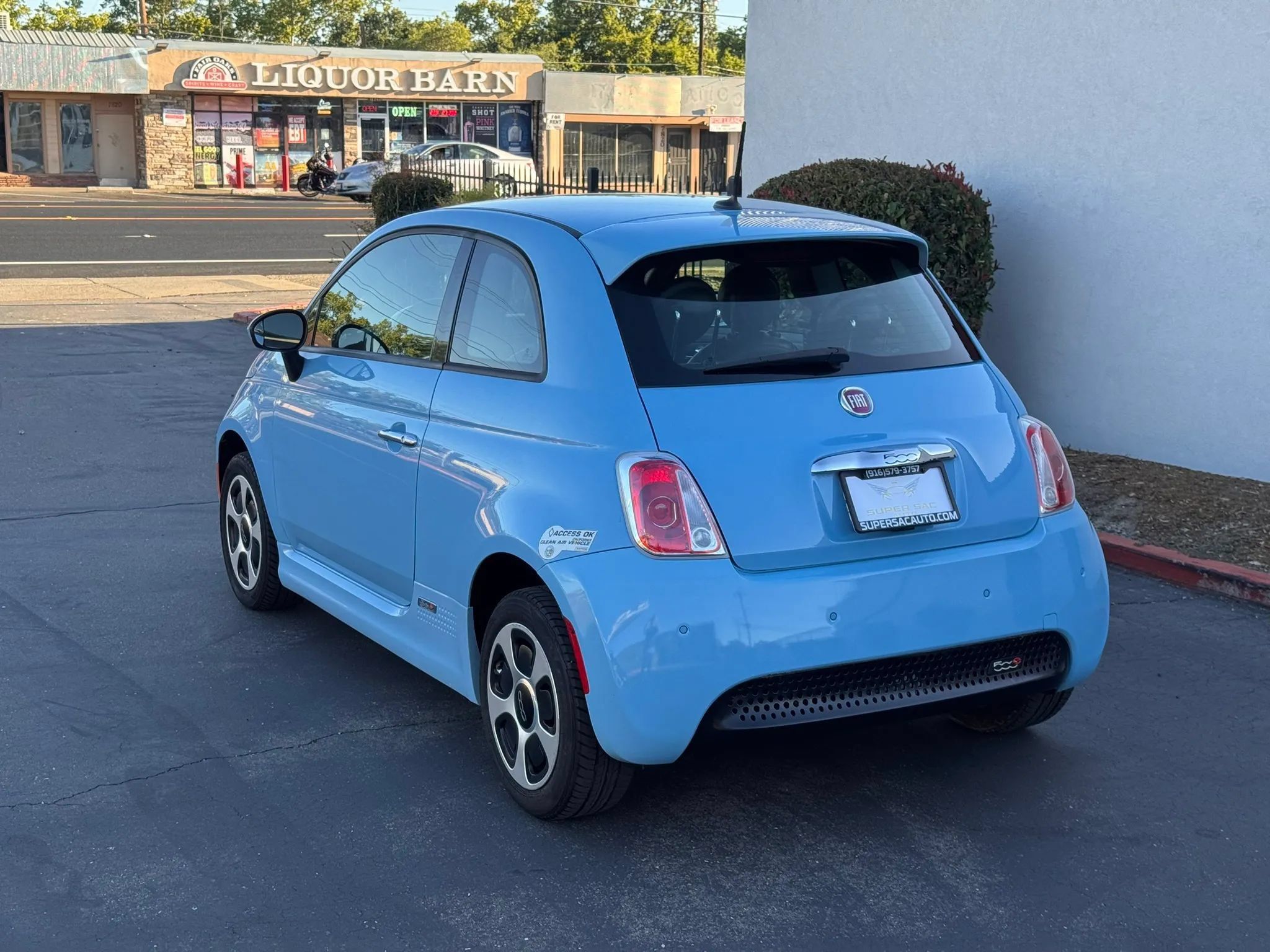 Used 2015 FIAT 500 e FWD image 4