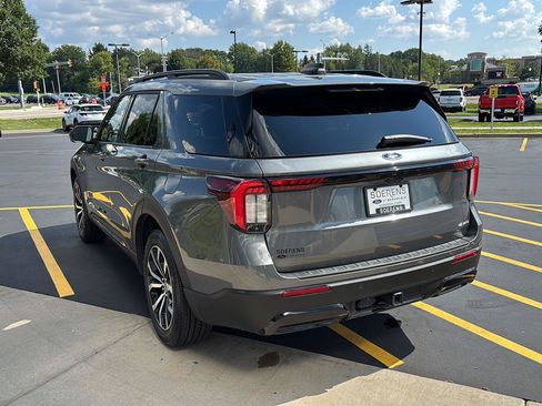 Used 2026 Ford Explorer ST-Line AWD/4WD image 7