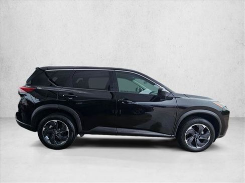 Used 2025 Nissan Rogue SV FWD image 4