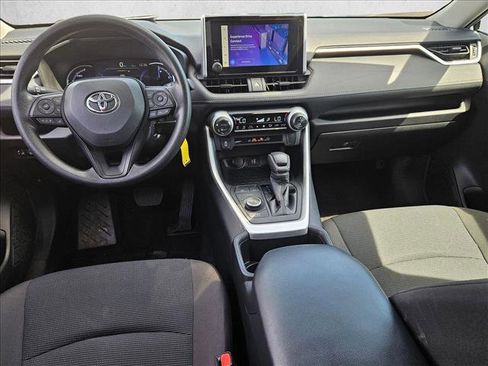 Used 2025 Toyota RAV4 LE AWD/4WD image 15