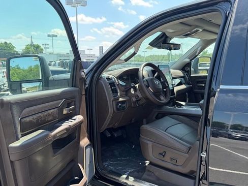 New 2026 RAM 2500 Limited AWD/4WD image 15