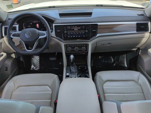 Used 2021 Volkswagen Atlas SEL Premium image 15