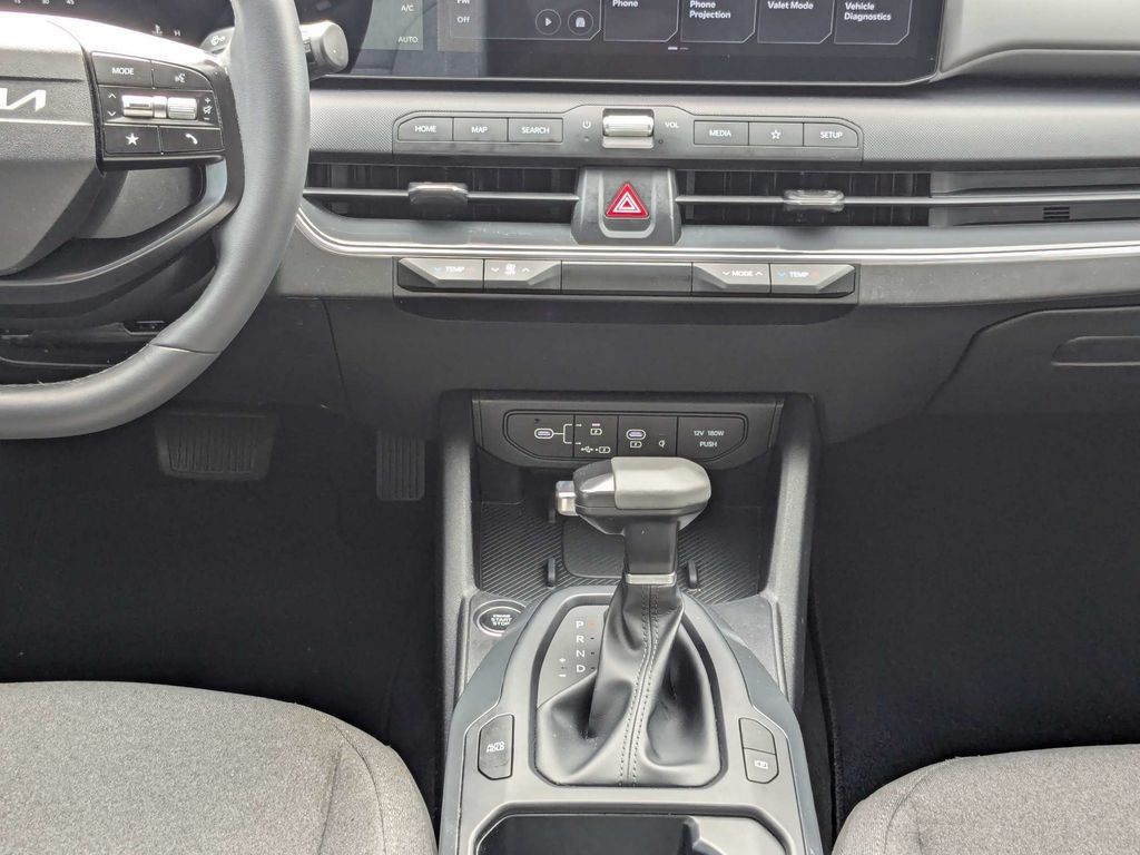 Used 2025 Kia K4 EX FWD image 23