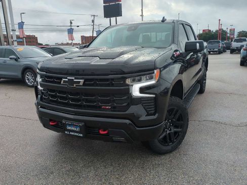 Used 2026 Chevrolet Silverado 1500 LT Trail Boss w/ Safety Package AWD/4WD image 1