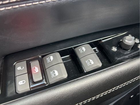 New 2026 Jeep Grand Wagoneer L Limited AWD/4WD image 24